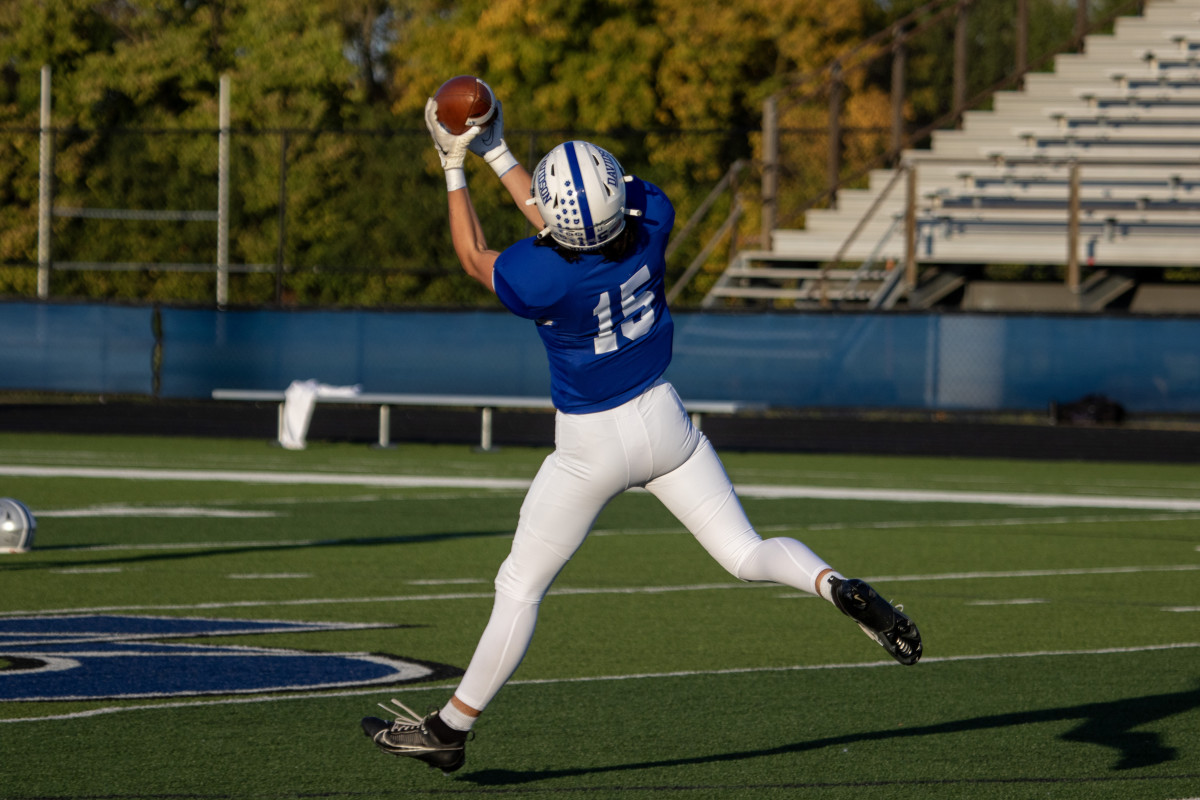 Josh DiBlasio hauls in a pass for Hilliard Davidson (photo courtesy of the DiBlasio family)